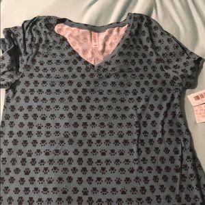 Nwt lularoe paw print christy t size large
